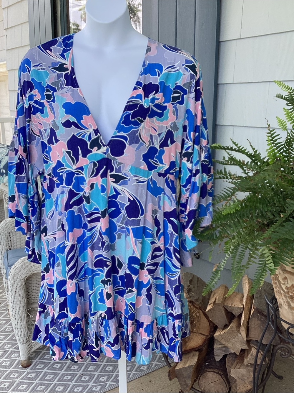 Label of Love Floral V-Neck Dress Resort - Cover Up - Top XL NWT
